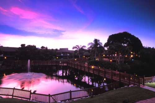 Park Shore Resort 008
